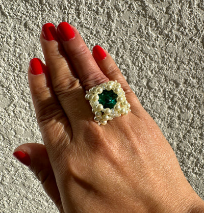 Square ring - Pearls & Emerald