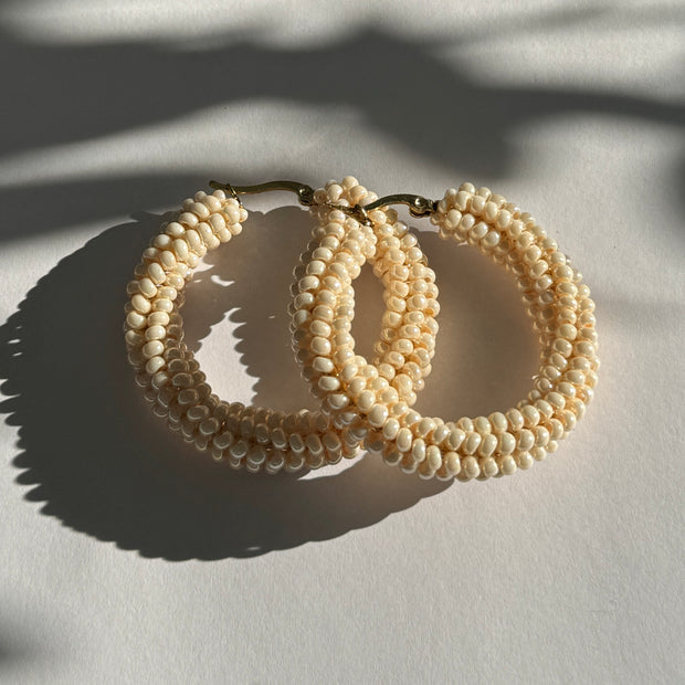 Mila Hoops - Beige