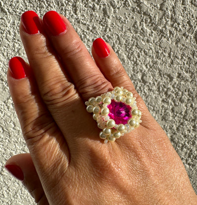 Square ring - Pearls & Fucsia