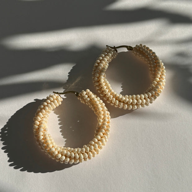 Mila Hoops - Beige