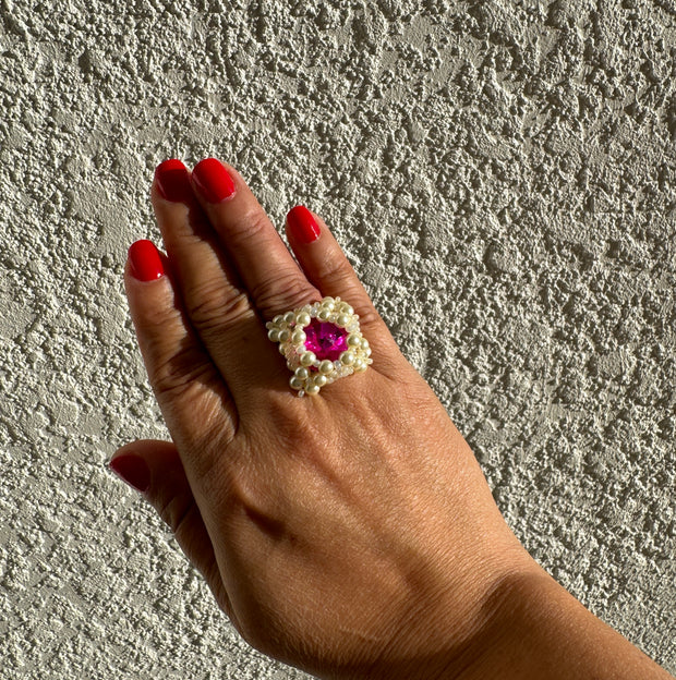 Square ring - Pearls & Fucsia