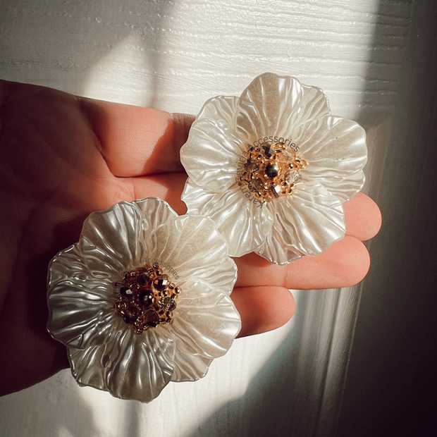 Gardenia Earrings- Gold